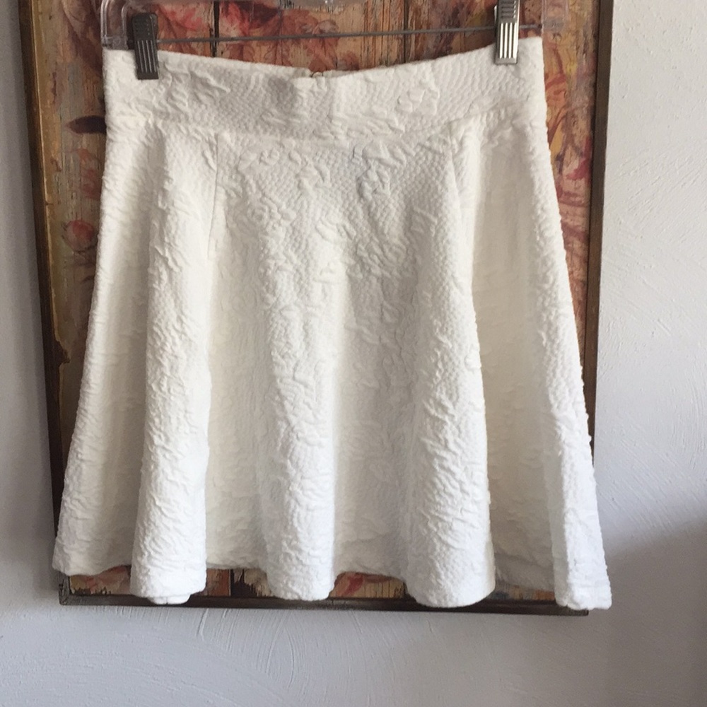 NWOT HM H&M STRETCH MID HIGH WAIST SKIRT IVORY S